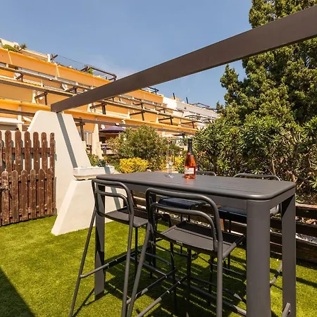 Passage Luxury 2 Facing Port Nature Walkways