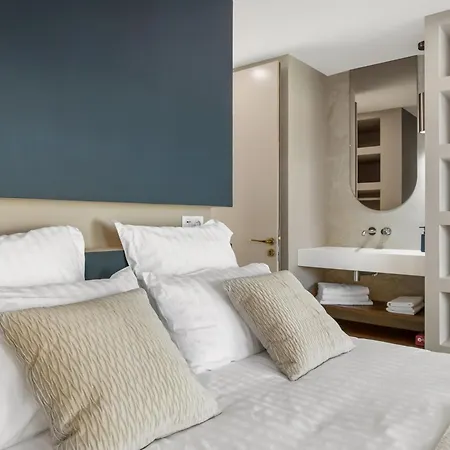 Passage Luxury 2 Facing Port Nature Walkways Willa *